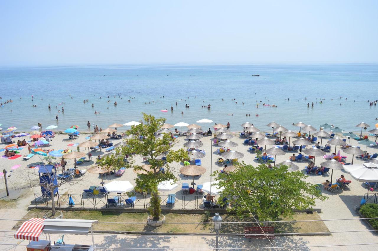 Iliana Hotel Paralia Buitenkant foto