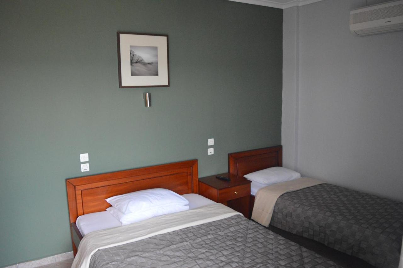 Iliana Hotel Paralia Buitenkant foto